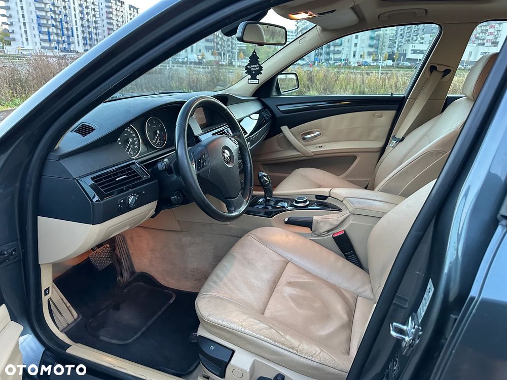 BMW Seria 5 - 36