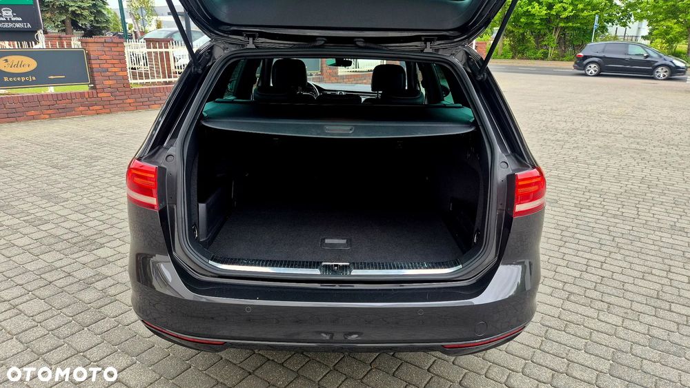Volkswagen Passat 2.0 TDI (BlueMotion Technology) DSG Highline - 10