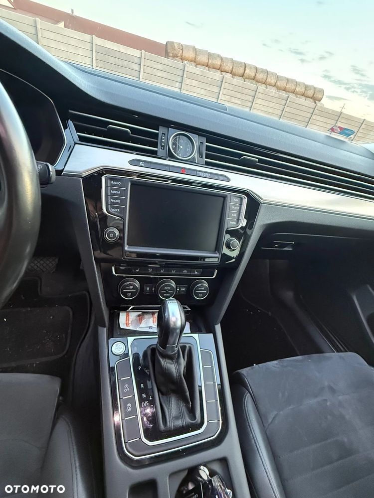 Volkswagen Passat 2.0 TDI BMT Highline DSG - 9