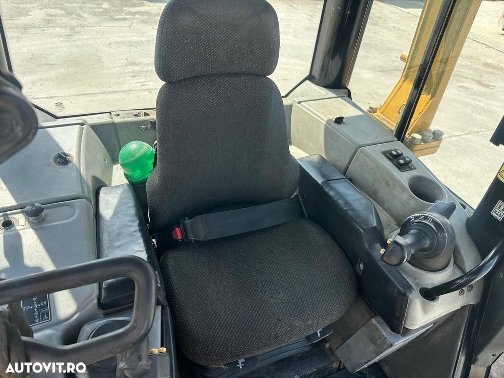 Caterpillar D6N LGP - 21