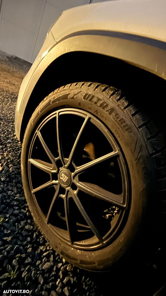 Mercedes-Benz GLB 250 4MATIC Aut. - 4