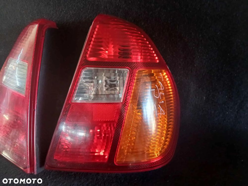 Renault Thalia lampa tylna lewa, prawa - 2