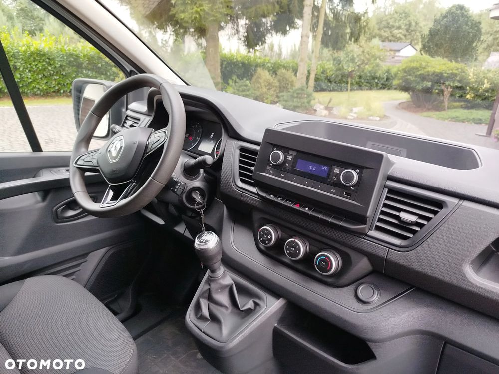 Renault TRAFIC - 8
