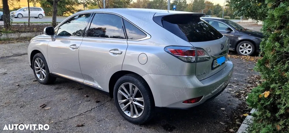 Lexus Seria RX - 17