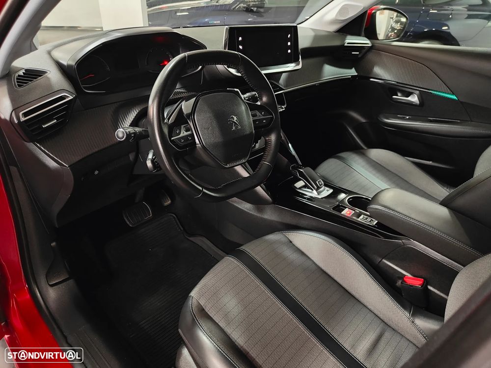 Peugeot 208 1.2 PureTech Allure EAT8 - 28