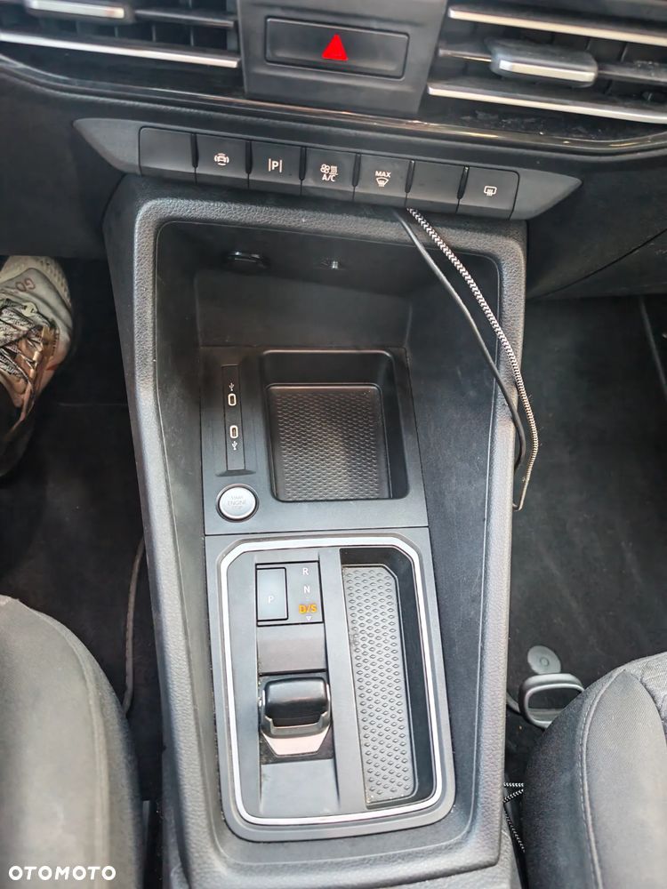 Ford Tourneo Connect 2.0 EcoBlue Titanium - 34