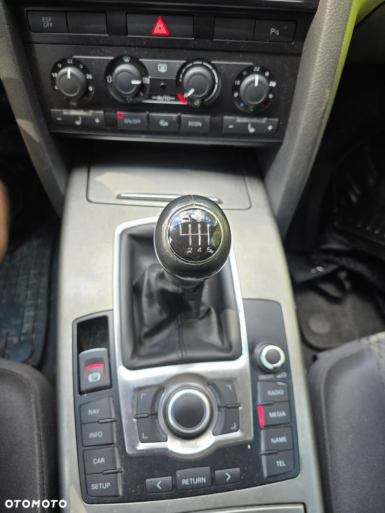 Audi A6 Limousine 2.4 - 5
