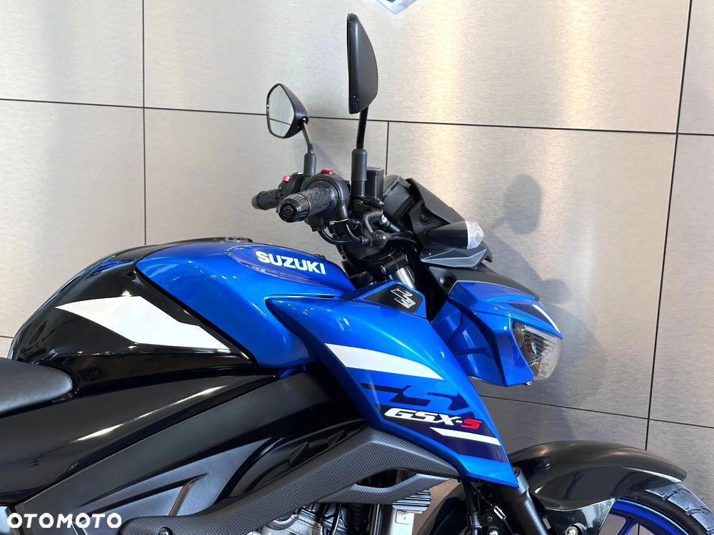 Suzuki GSX - 4
