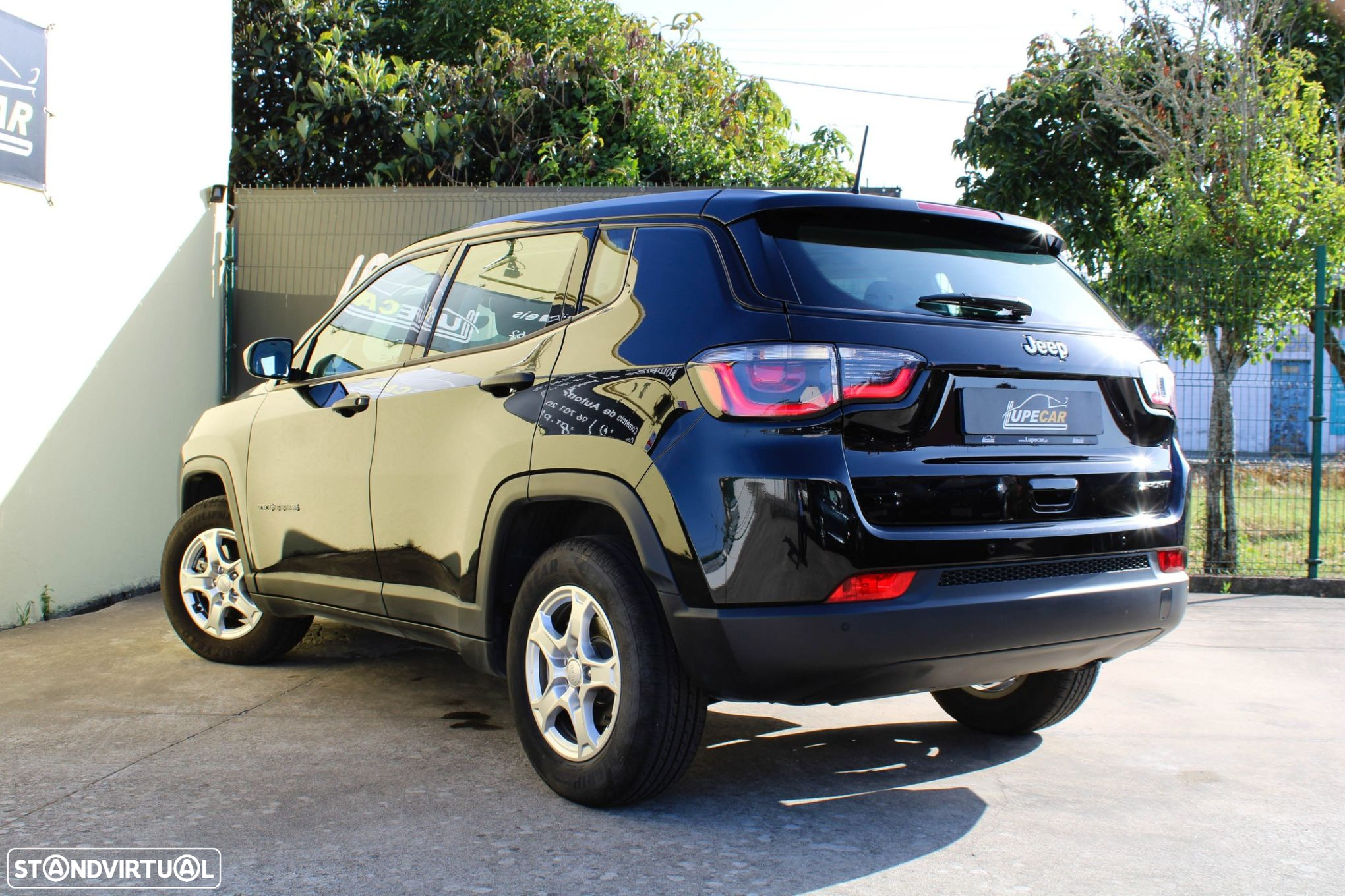 Jeep Compass 1.3 T Sport - 17