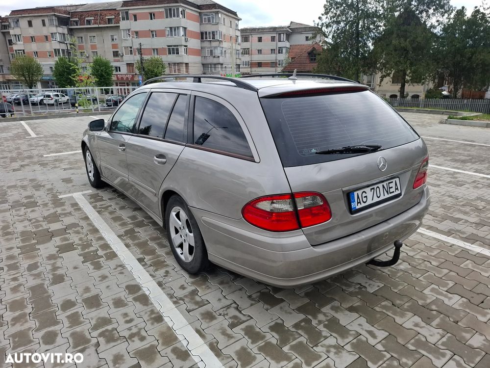 Mercedes-Benz E - 4