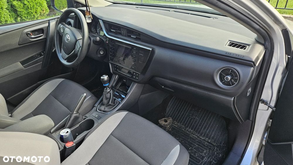 Toyota Auris 1.6 Comfort - 8