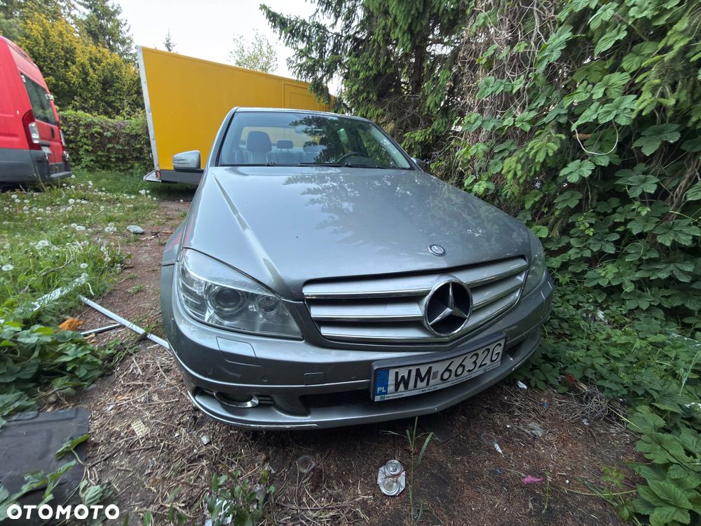 Mercedes-Benz Klasa C 220 CDI DPF Automatik BlueEFFICIENCY - 2