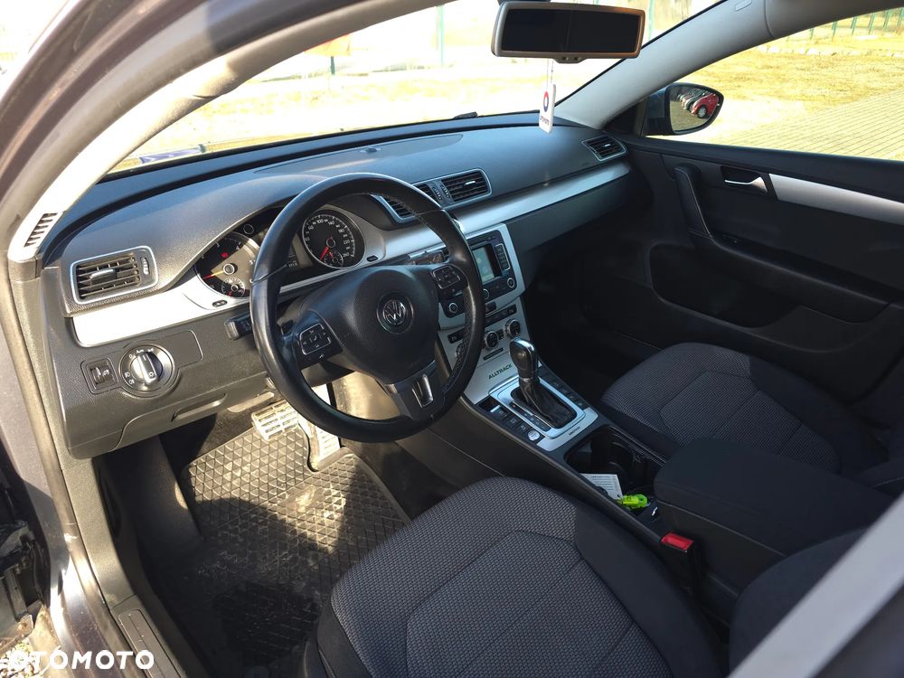 Volkswagen Passat Alltrack - 22