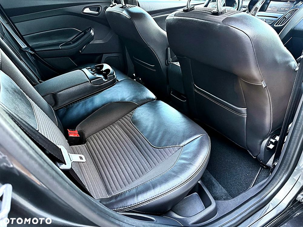 Ford Focus 2.0 EcoBlue ST-Line Business - 24