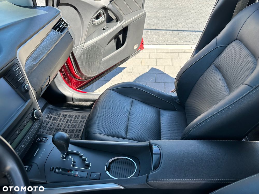 Toyota Avensis 2.0 Prestige MS - 27
