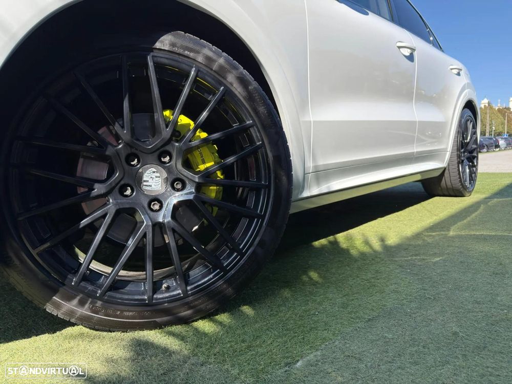 Porsche Cayenne Coupé E-Hybrid Tiptronic S - 6