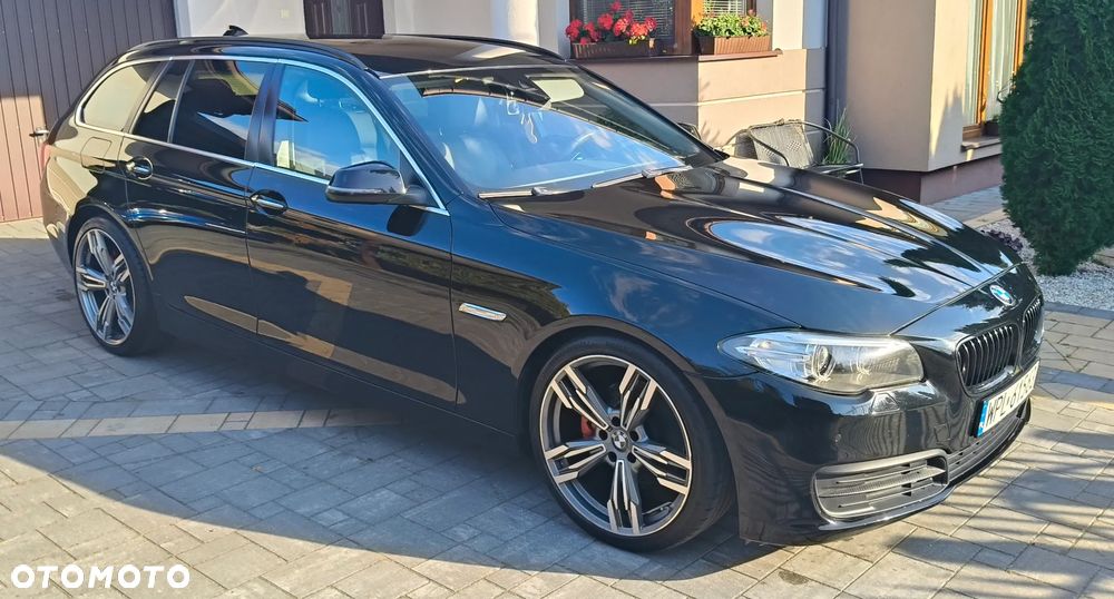 BMW Seria 5 520d xDrive Luxury Line - 1