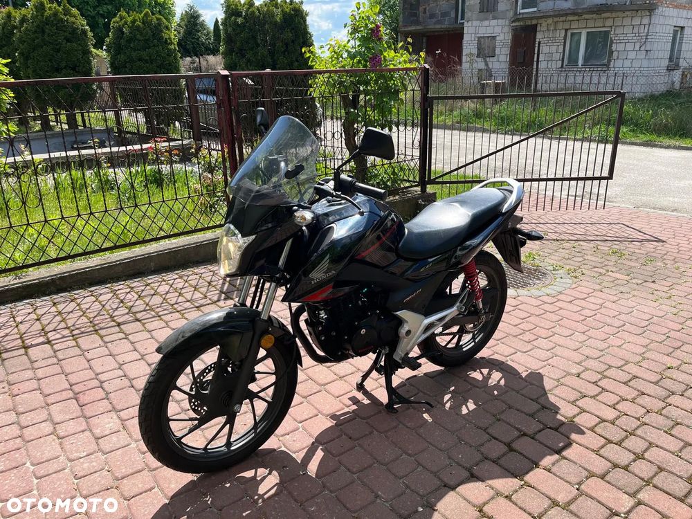 Honda CB - 1