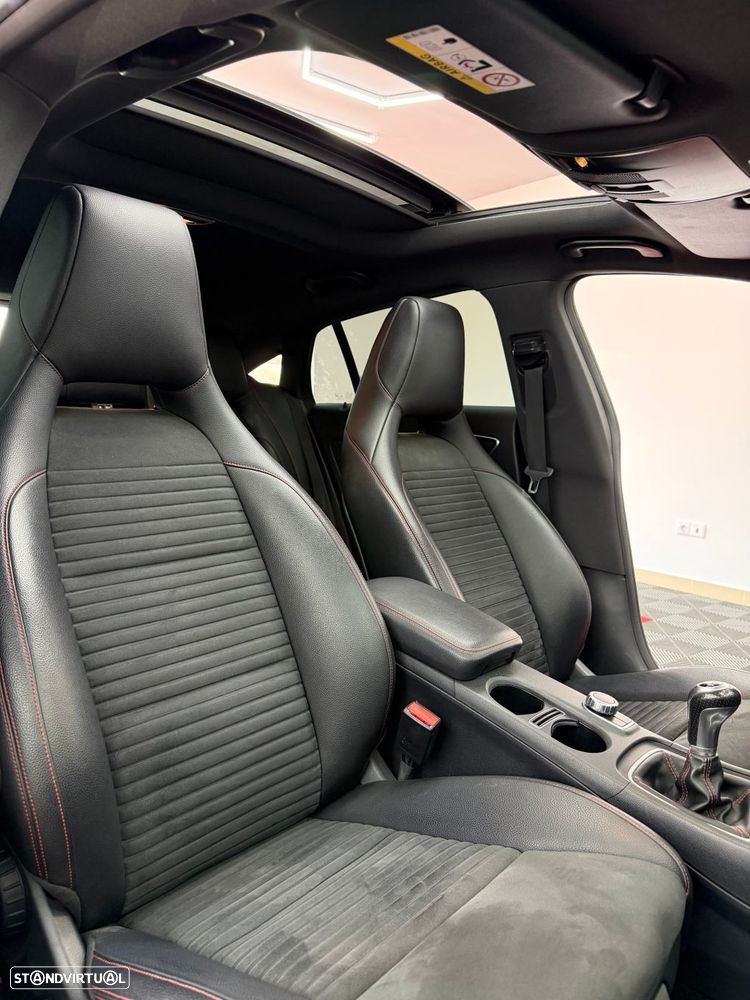 Mercedes-Benz CLA 200 d Shooting Brake AMG Line - 17