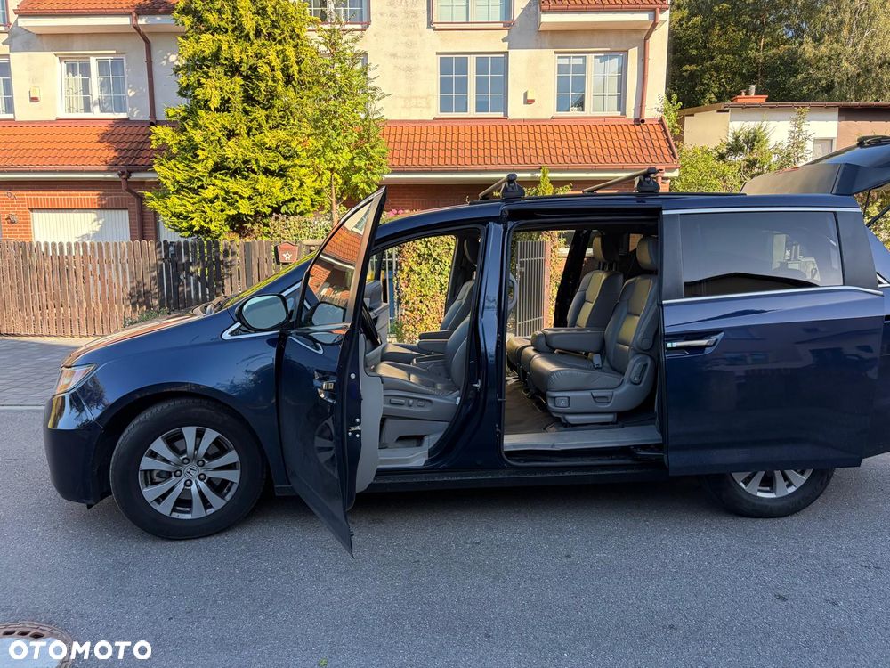 Honda Odyssey 3.5 LX - 24
