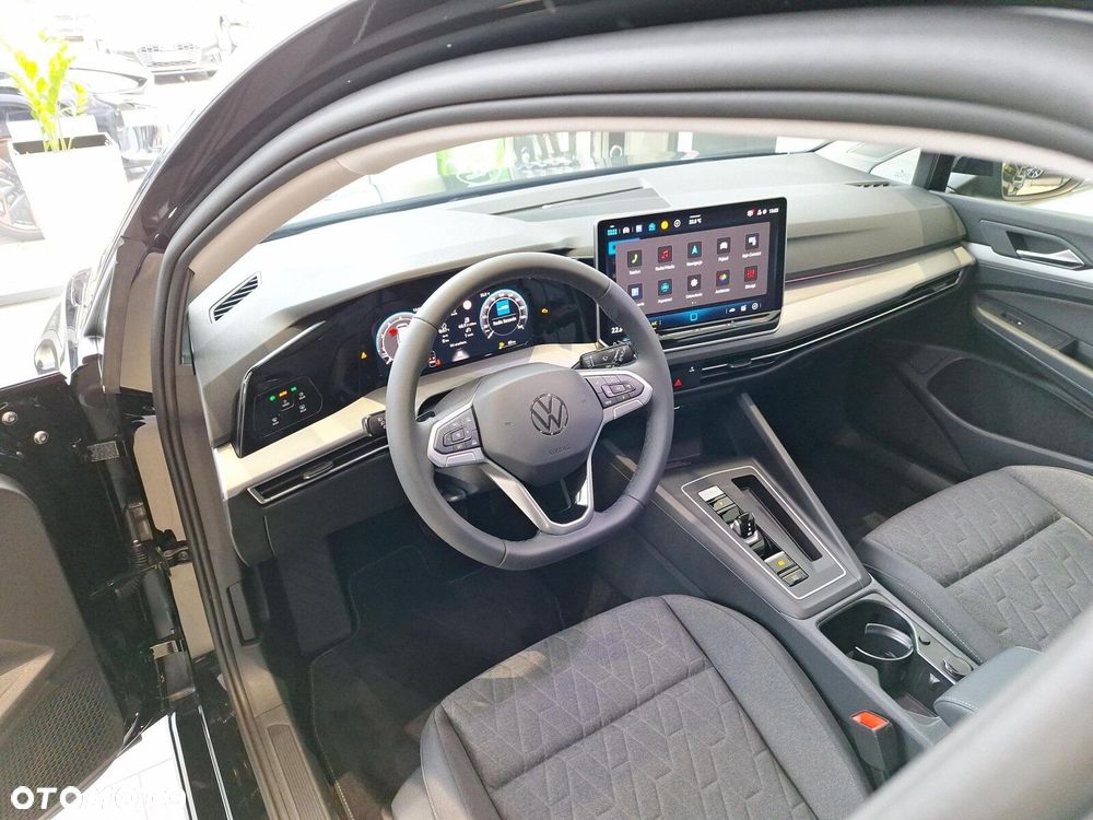 Volkswagen Golf - 20