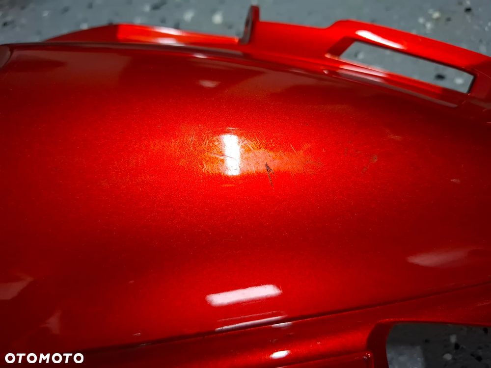 Suzuki GSXR 1300 Hayabusa wypełnienie panel owiewka wlot czacha boczek - 4