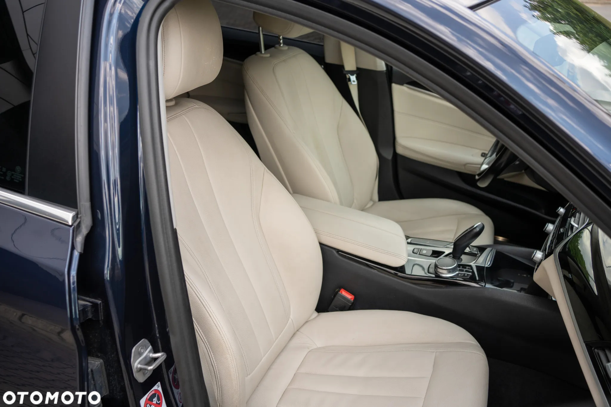 BMW Seria 5 520d Luxury Line - 26