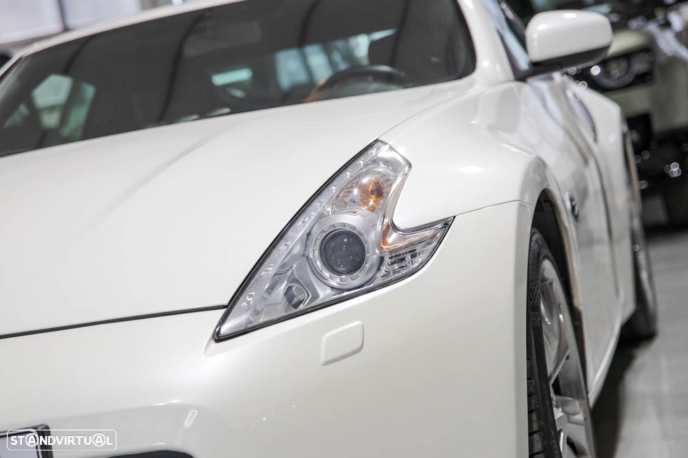 Nissan 370 Z Standard - 11