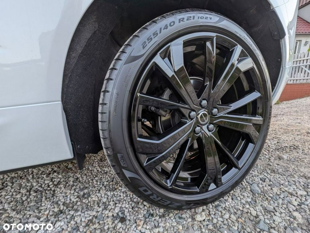 Volvo XC 60 B5 B AWD Plus Dark - 9