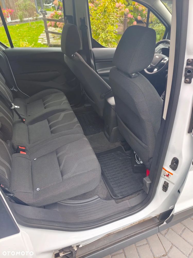 Ford Transit Connect - 9
