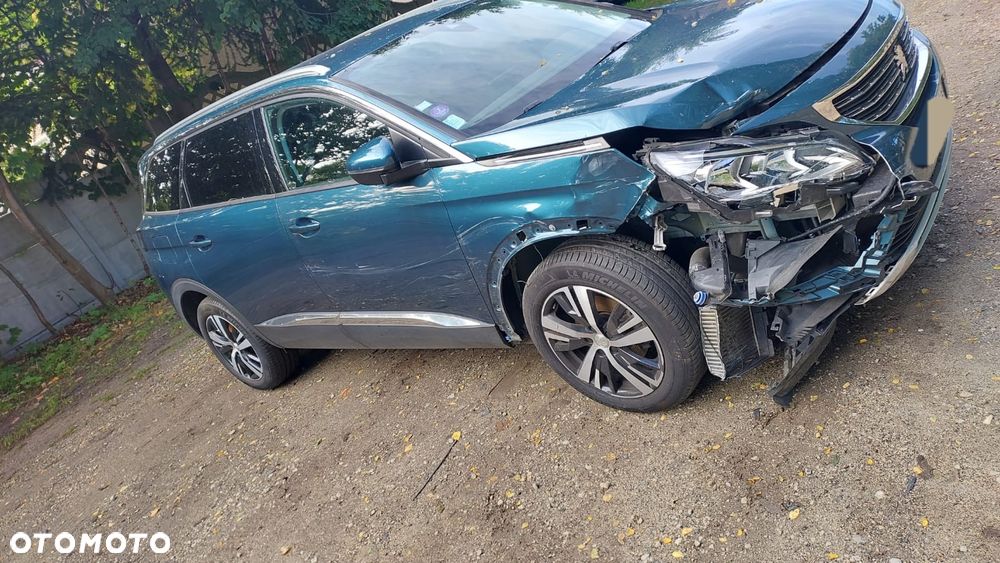 Peugeot 5008 1.2 PureTech Allure Pack S&S EAT8 - 7