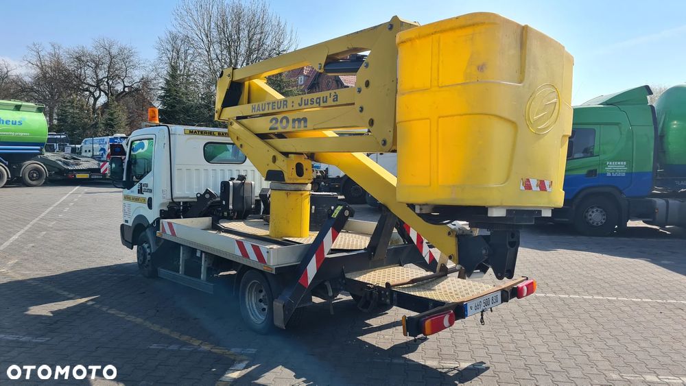 Nissan CABSTAR NT400 - 8