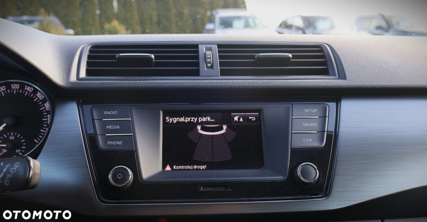 Skoda Fabia - 22
