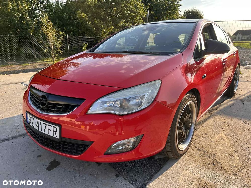 Opel Astra IV 1.4 T Edition 150 - 11