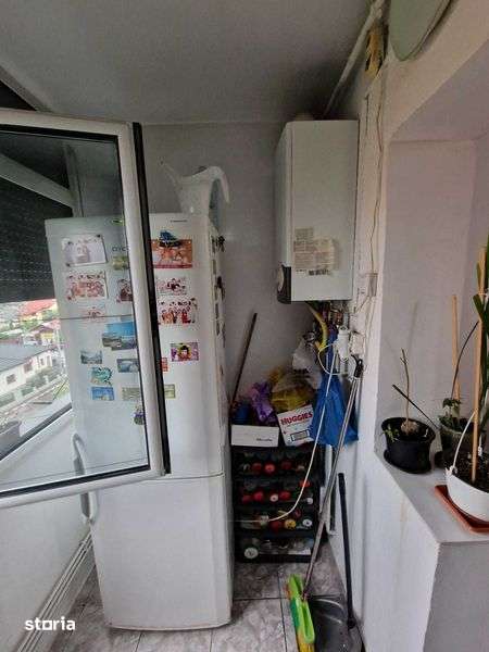Ploiesti,zona Jet Oil ,apartament decomandat,doua camere,etaj patru — fotografia 3