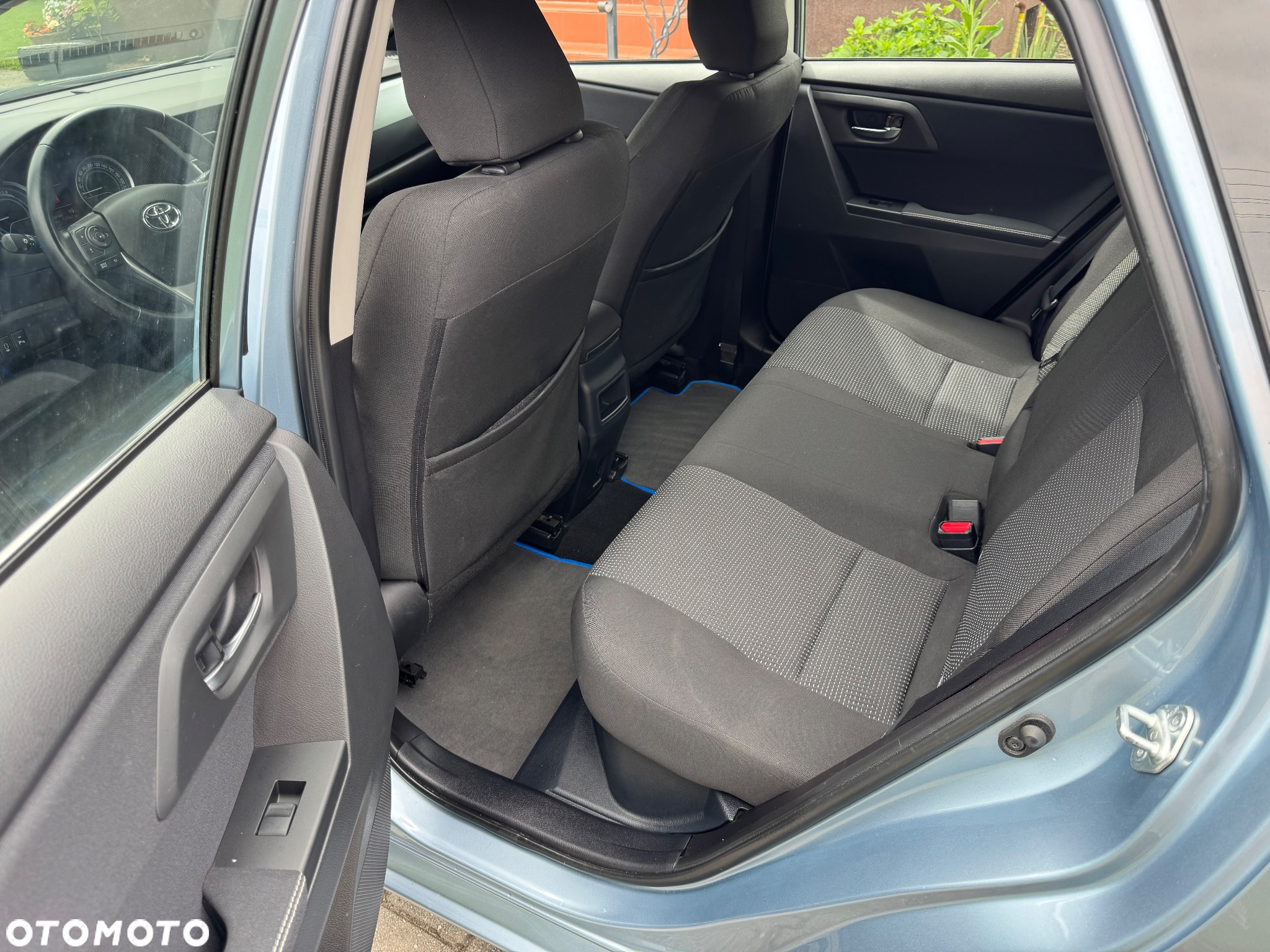 Toyota Auris Hybrid 135 Prestige - 22