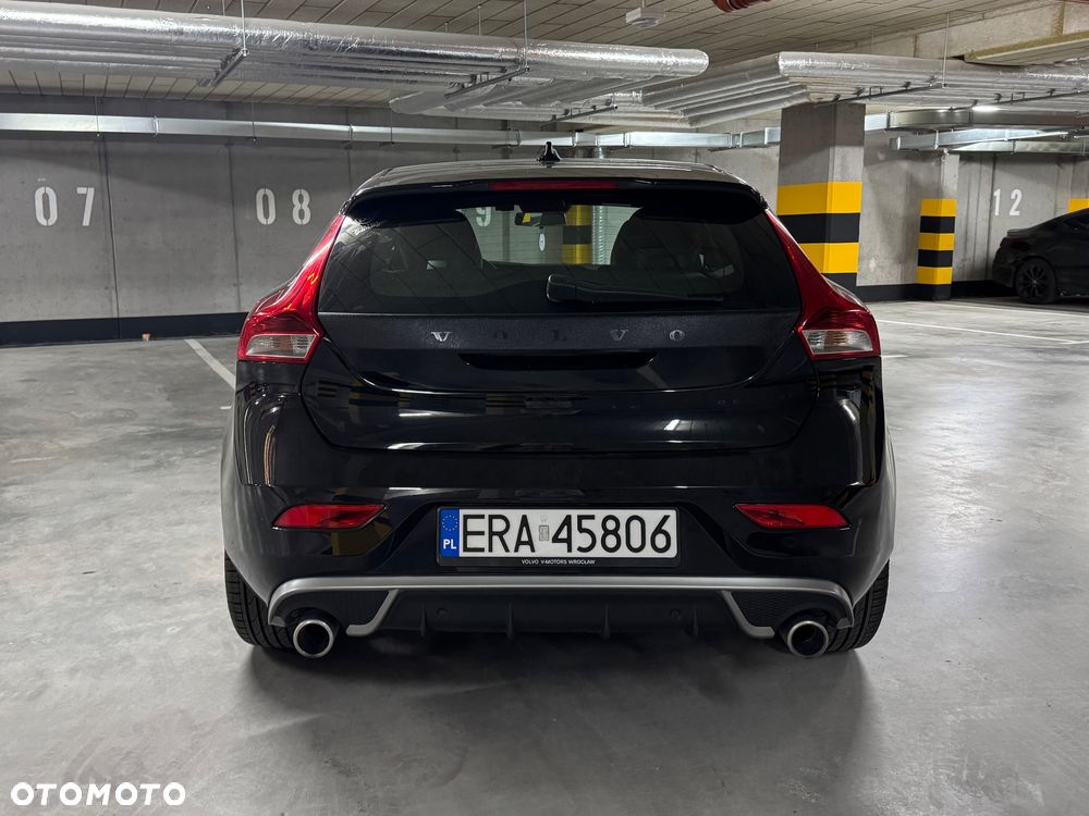 Volvo V40 D4 Drive-E R-Design Momentum - 5