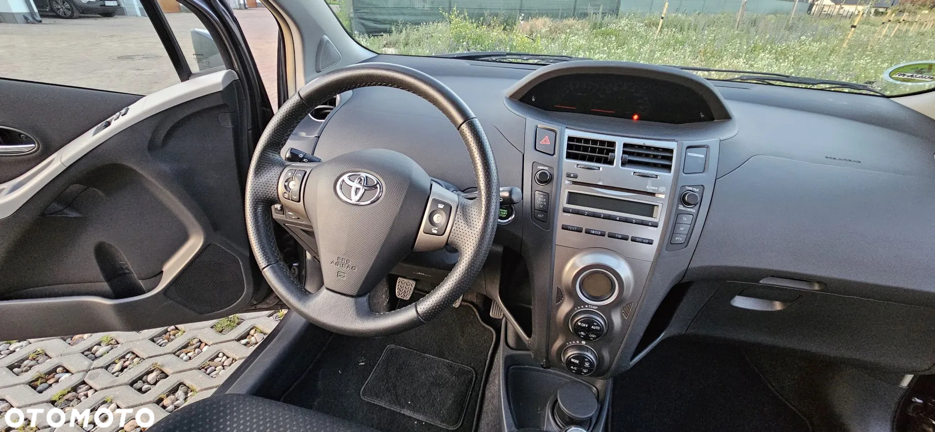 Toyota Yaris 1.33 Dynamic - 19
