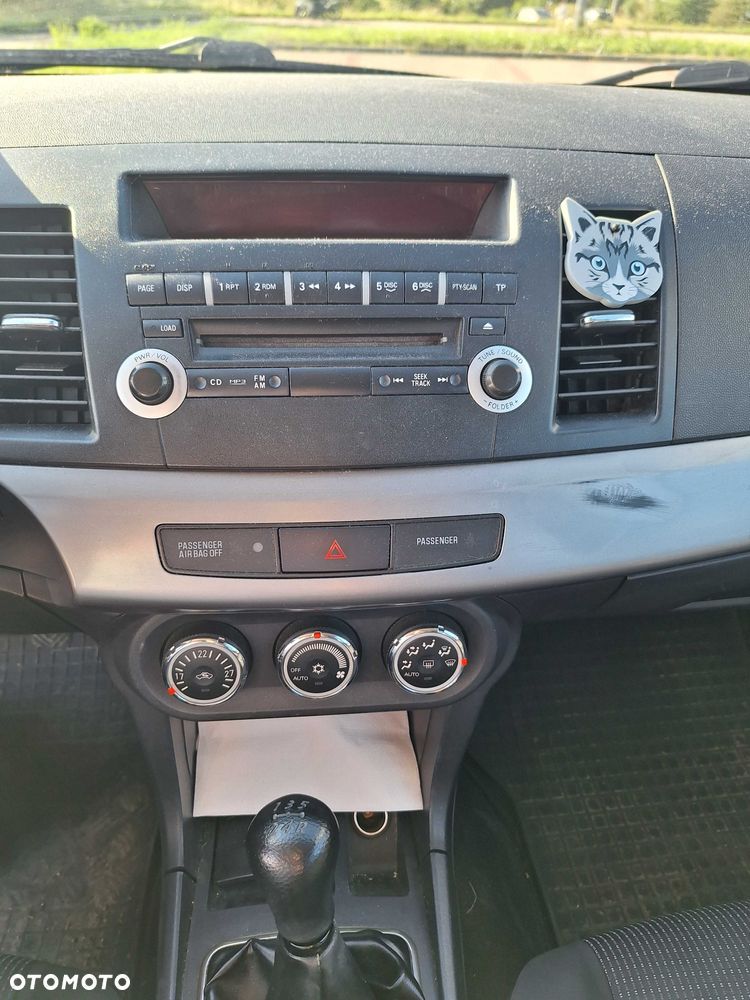 Mitsubishi Lancer - 3