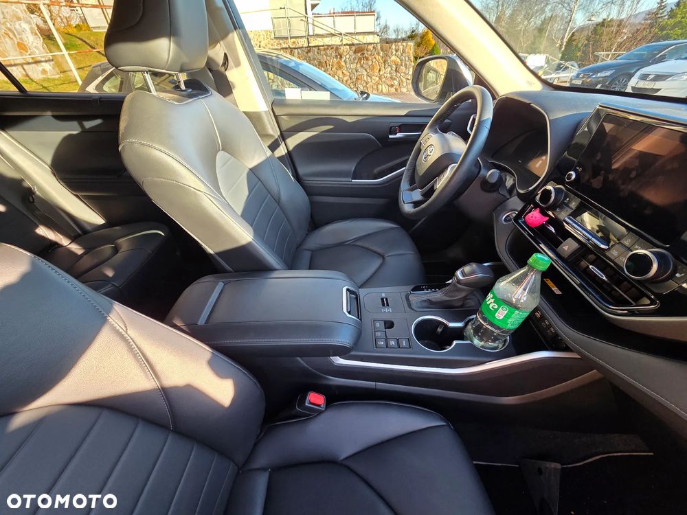 Toyota Highlander 2.5 Hybrid Comfort - 10