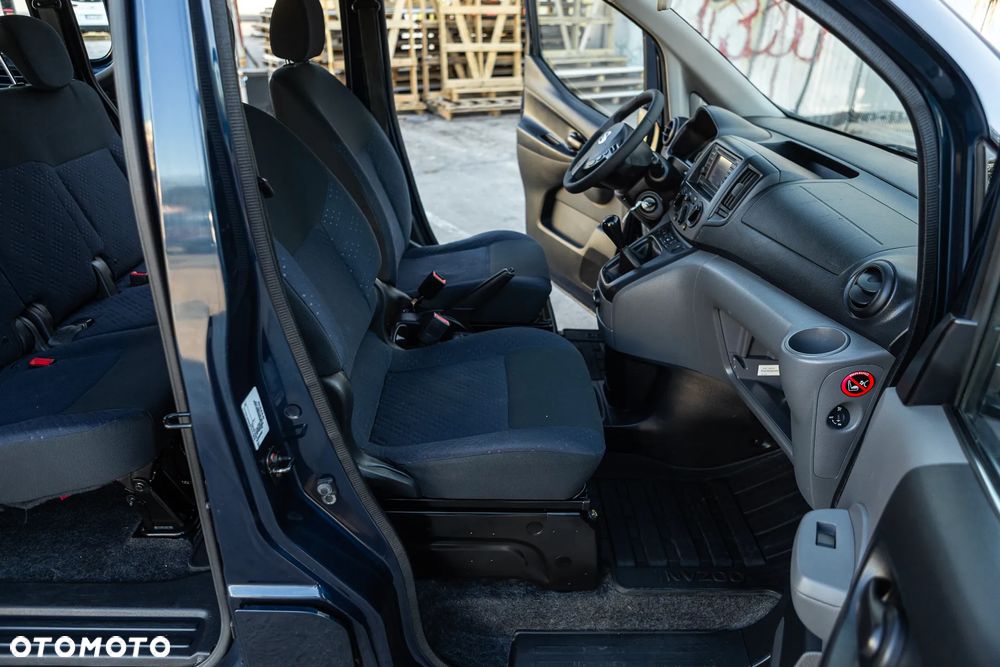 Nissan NV200 - 28