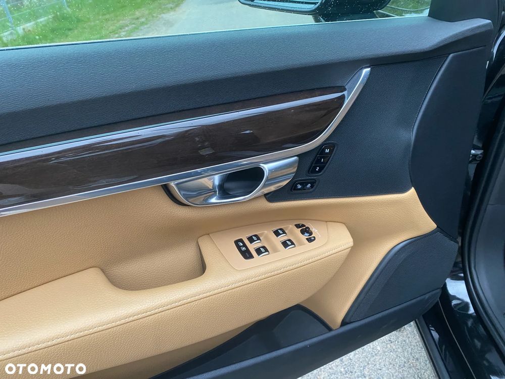 Volvo S90 T5 Geartronic Momentum - 24
