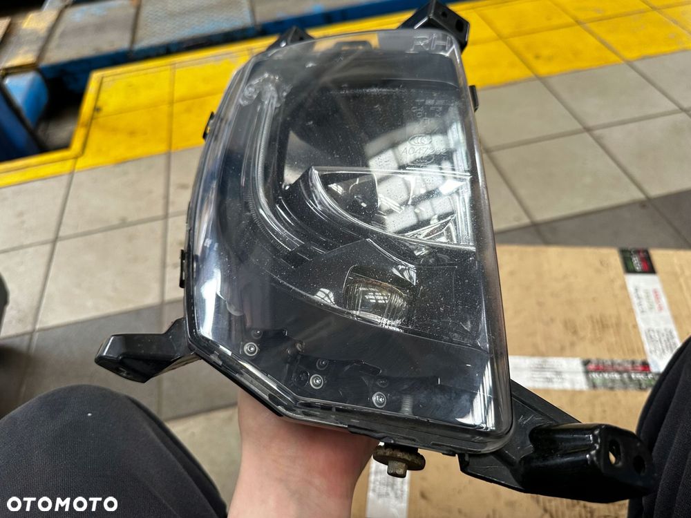 tesla model s lift halogen prawy przód 6005916-00e - 6