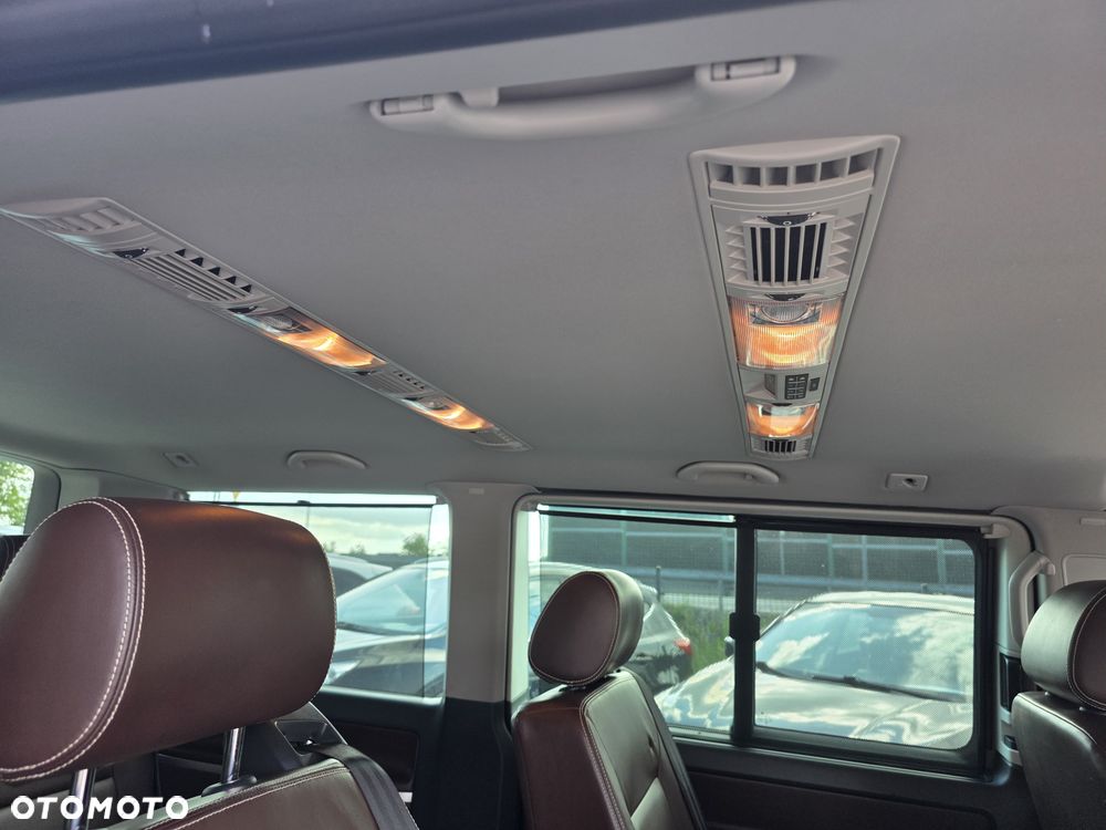 Volkswagen Multivan - 21