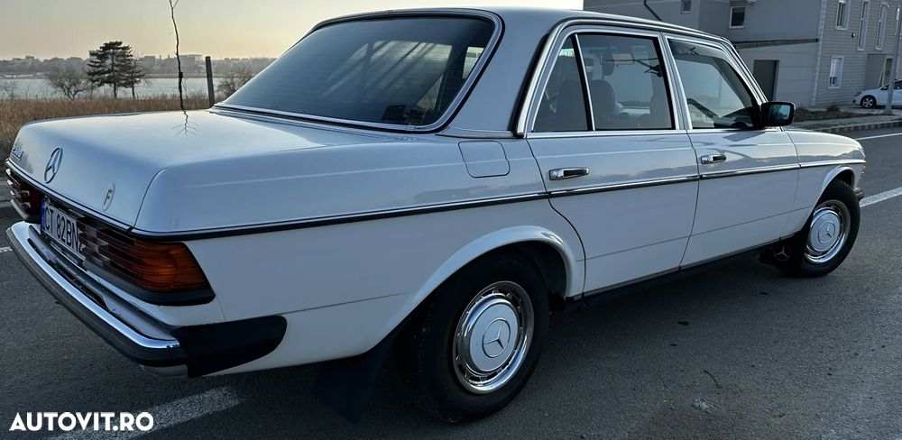 Mercedes-Benz W123 - 8