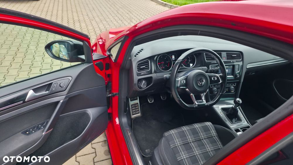 Volkswagen Golf GTD BlueMotion Technology - 12