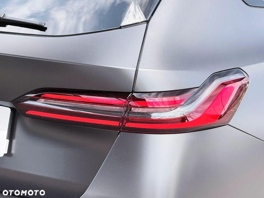 BMW Seria 5 520d xDrive - 11