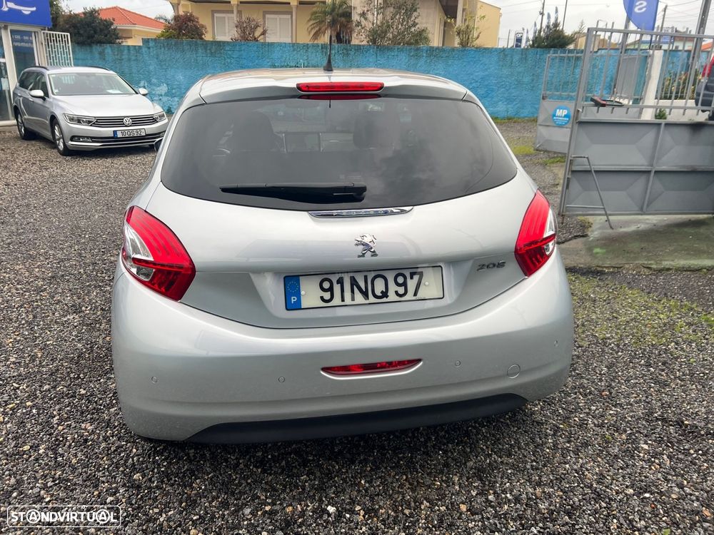 Peugeot 208 1.4 HDi Allure - 9