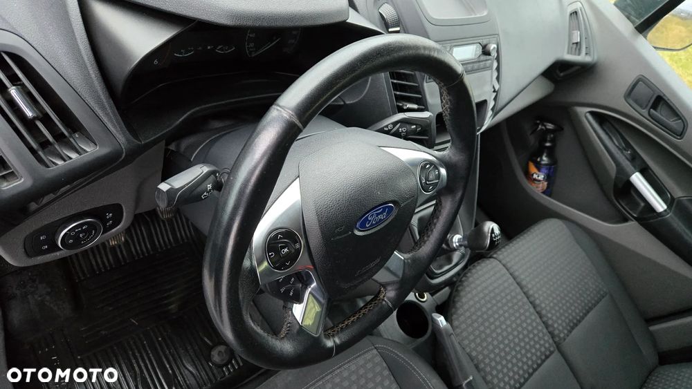 Ford Transit Connect - 11