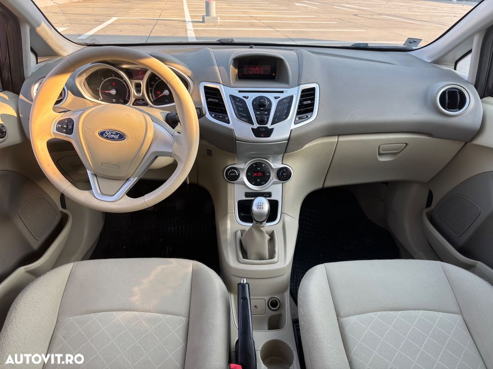 Ford Fiesta 1.6TDCI Ghia - 5